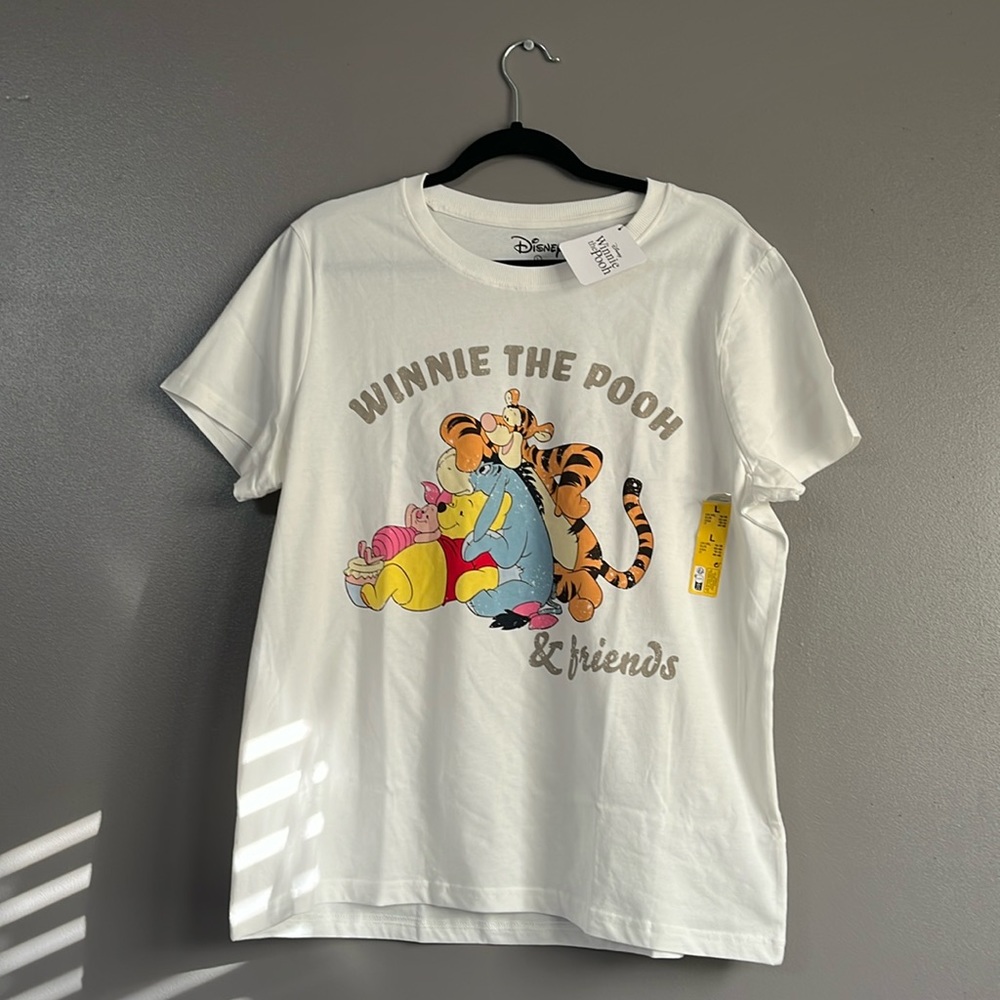🆕 Disney Pooh and Friends Distressed Graphic T-Shirt